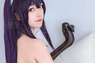 全套女仆图集：蜜汁猫裘用眼神讲述她的小不正经
