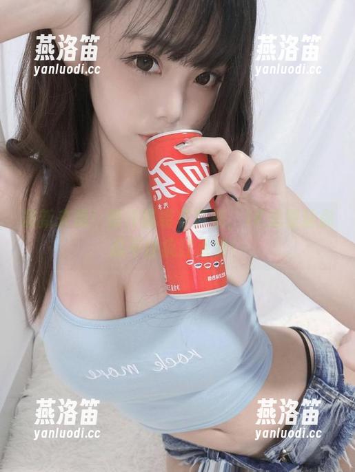 最新来袭！蜜汁猫裘写真集，JK造型让你忍不住疯狂点赞！