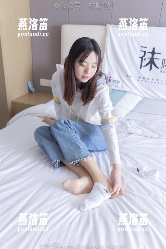 袜啵啵-苏苏 袜啵啵 - 少女苏苏:这图包绝对是隐秘的福利!