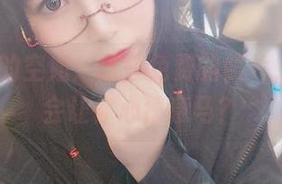 逐月Su的空姐：这些免费的照片，为什么会让你心猿意马？