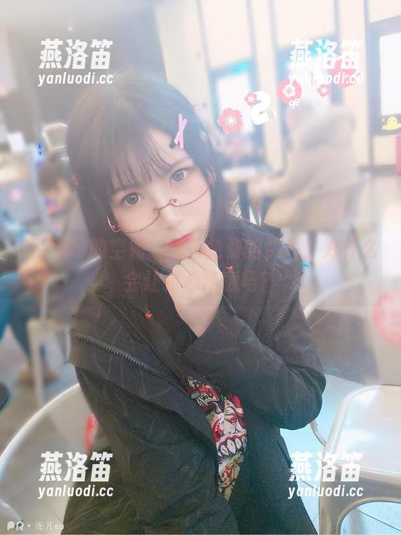 逐月Su的空姐：这些免费的照片，为什么会让你心猿意马？
