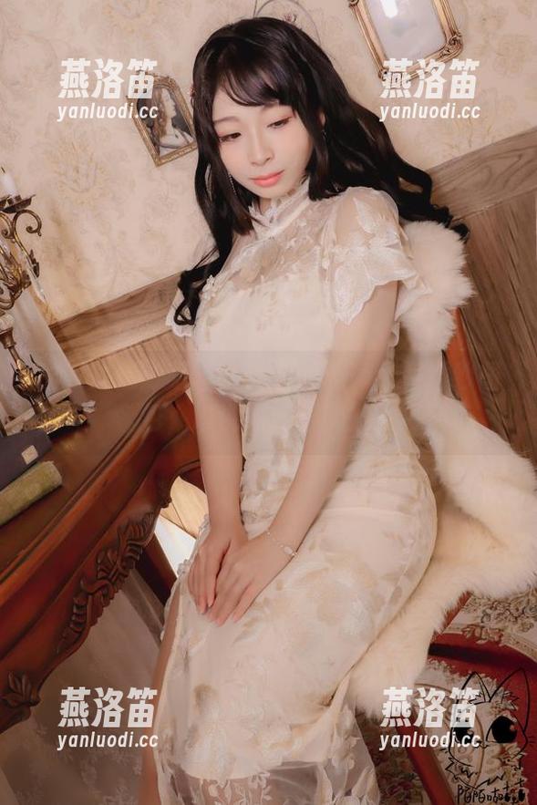 独家揭秘：陌陌咕咕咕的私房大凤婚纱图包，谁说婚纱不能撩？