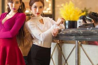 青豆客 – 更新后的Aime张曦若美腿合集：谁说腿不能赢？
