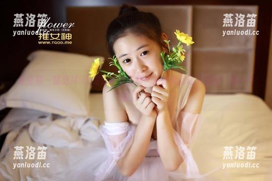 青豆客-Milk楚楚 青豆客 - 精选Milk楚楚白丝写真,背影美到让人直呼‘这一生值了’!